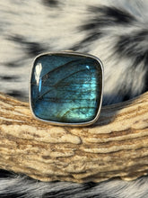 Load image into Gallery viewer, Labradorite Bling Ring