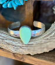 Load image into Gallery viewer, Meyer Cuff