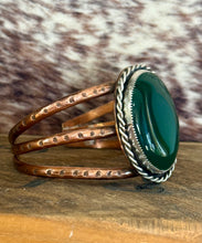 Load image into Gallery viewer, Green Onyx Copper Cuff