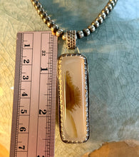 Load image into Gallery viewer, Sunflower Pendant