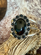 Load image into Gallery viewer, Dynasty Cuff