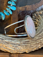 Load image into Gallery viewer, Blush Cuff